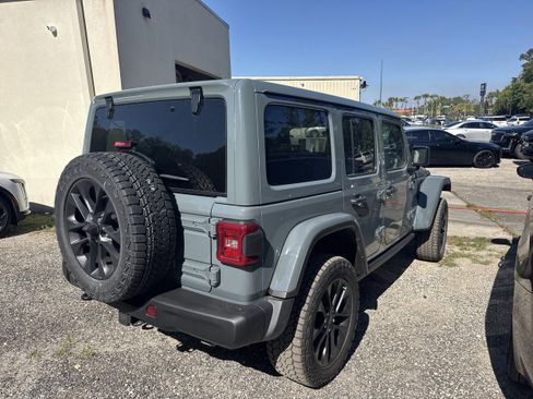 Used 2025 Jeep Wrangler Backcountry AWD/4WD image 3