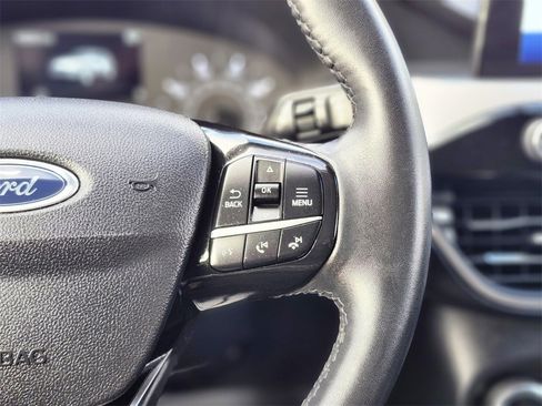 Certified 2022 Ford Escape SE w/ SE Sport Appearance Package image 28