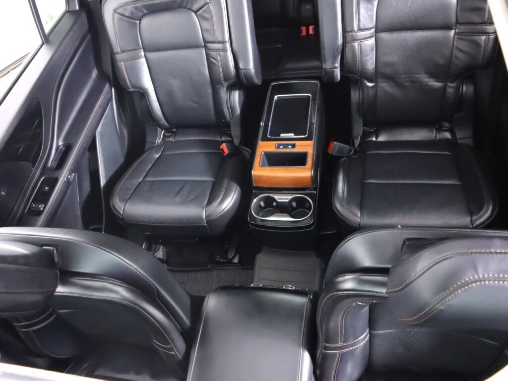 Used 2020 Lincoln Aviator Reserve w/ Equipment Group 201A AWD/4WD image 30