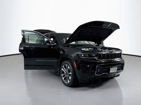 Used 2022 Jeep Grand Cherokee Overland w/ Advanced Protech Group III AWD/4WD image 26