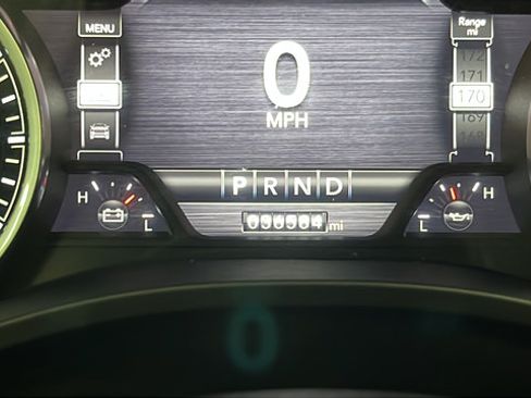 Used 2023 RAM 1500 Laramie AWD/4WD image 10