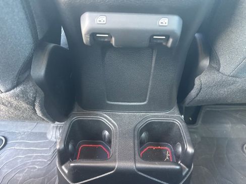 Used 2024 Jeep Wrangler Willys image 24