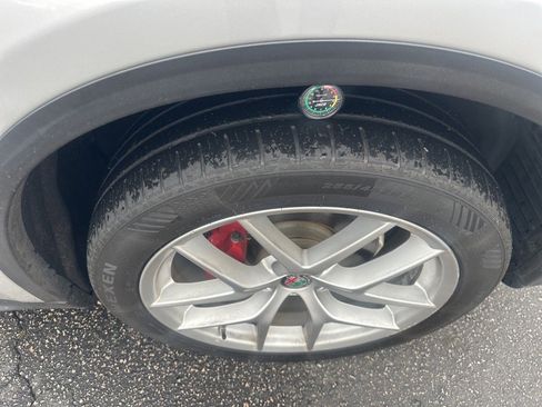 Used 2019 Alfa Romeo Stelvio Sport w/ Quick Order Package 22J Sport image 13