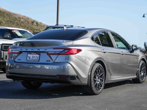 Used 2026 Toyota Camry XLE FWD image 6
