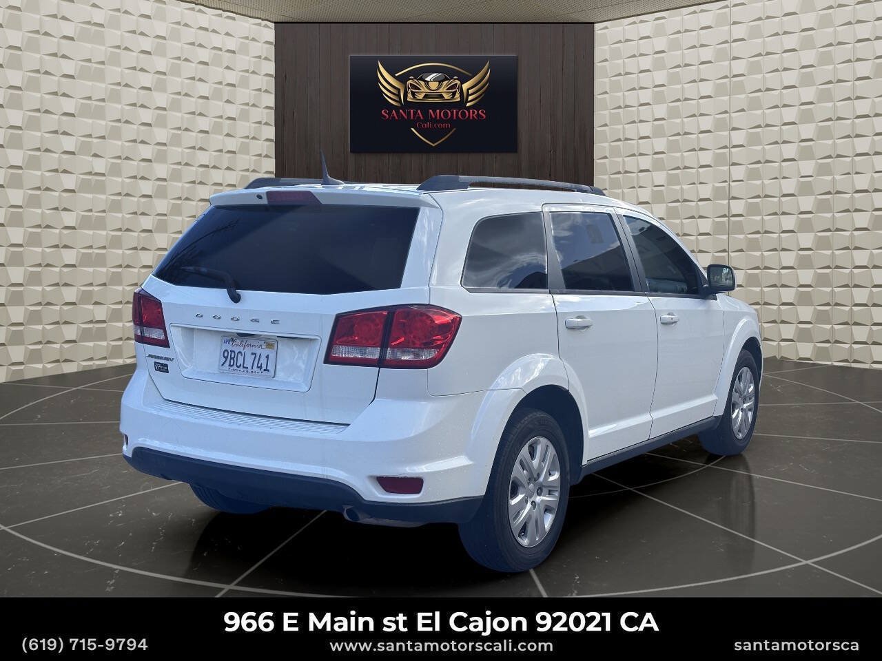 Used 2019 Dodge Journey SE w/ Connectivity Group FWD image 5