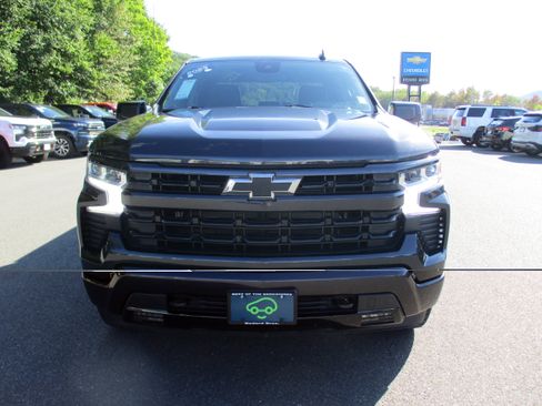 Used 2023 Chevrolet Silverado 1500 RST AWD/4WD image 2