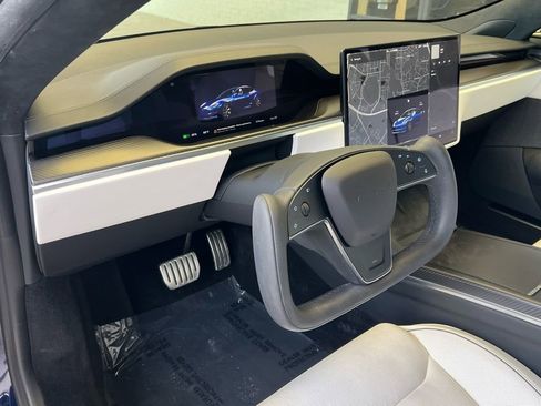 Used 2021 Tesla Model S Plaid image 15