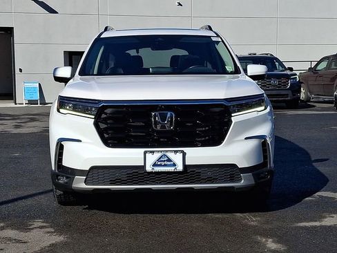 Certified 2023 Honda Pilot Elite image 2