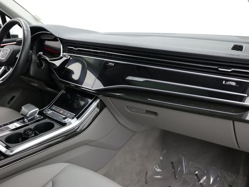Used 2023 Audi Q7 2.0T Premium AWD/4WD image 47