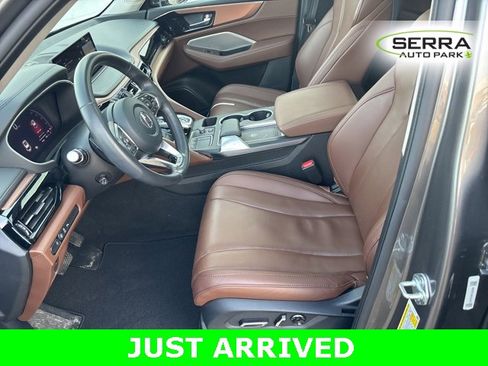 Used 2023 Acura MDX SH-AWD w/ Technology Package image 5