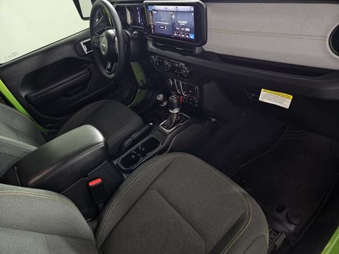 Used 2025 Jeep Wrangler Sport AWD/4WD image 27