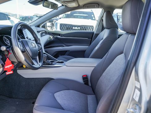 Used 2023 Toyota Camry LE image 18