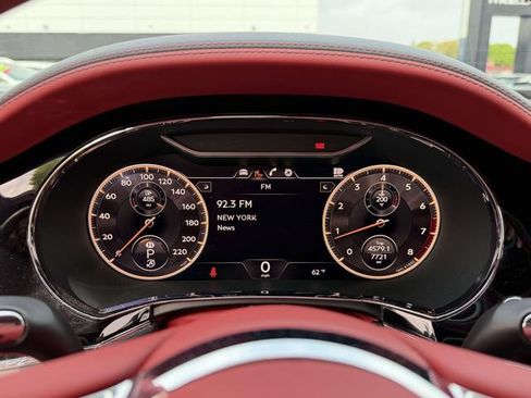 Used 2024 Bentley Flying Spur V8 AWD/4WD image 26