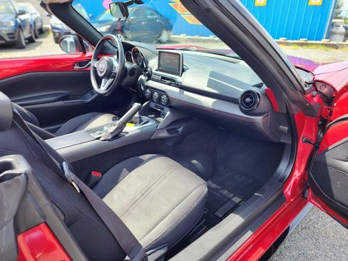 Used 2016 MAZDA MX-5 Miata Club RWD image 21