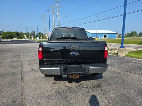 Used 2015 Ford F250 XLT w/ FX4 Off-Road Package AWD/4WD image 4