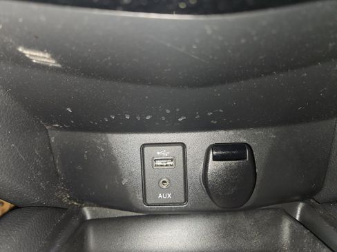 Used 2017 Nissan Rogue SV image 15