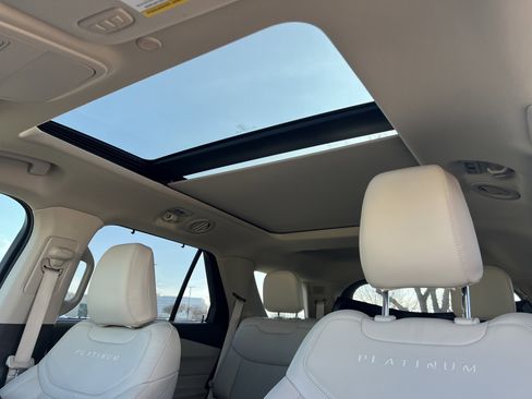 Used 2022 Ford Explorer Platinum w/ Equipment Group 601A image 35