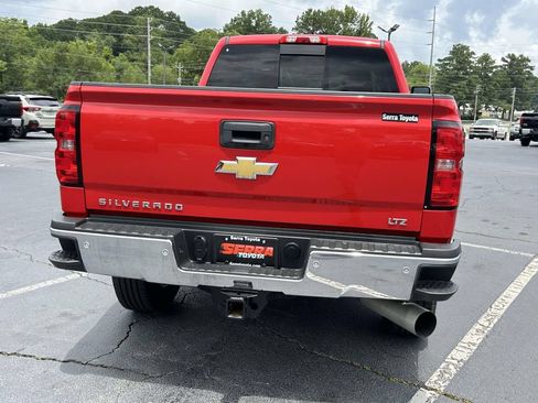 Used 2015 Chevrolet Silverado 2500 LTZ w/ Duramax Plus Package RWD image 4