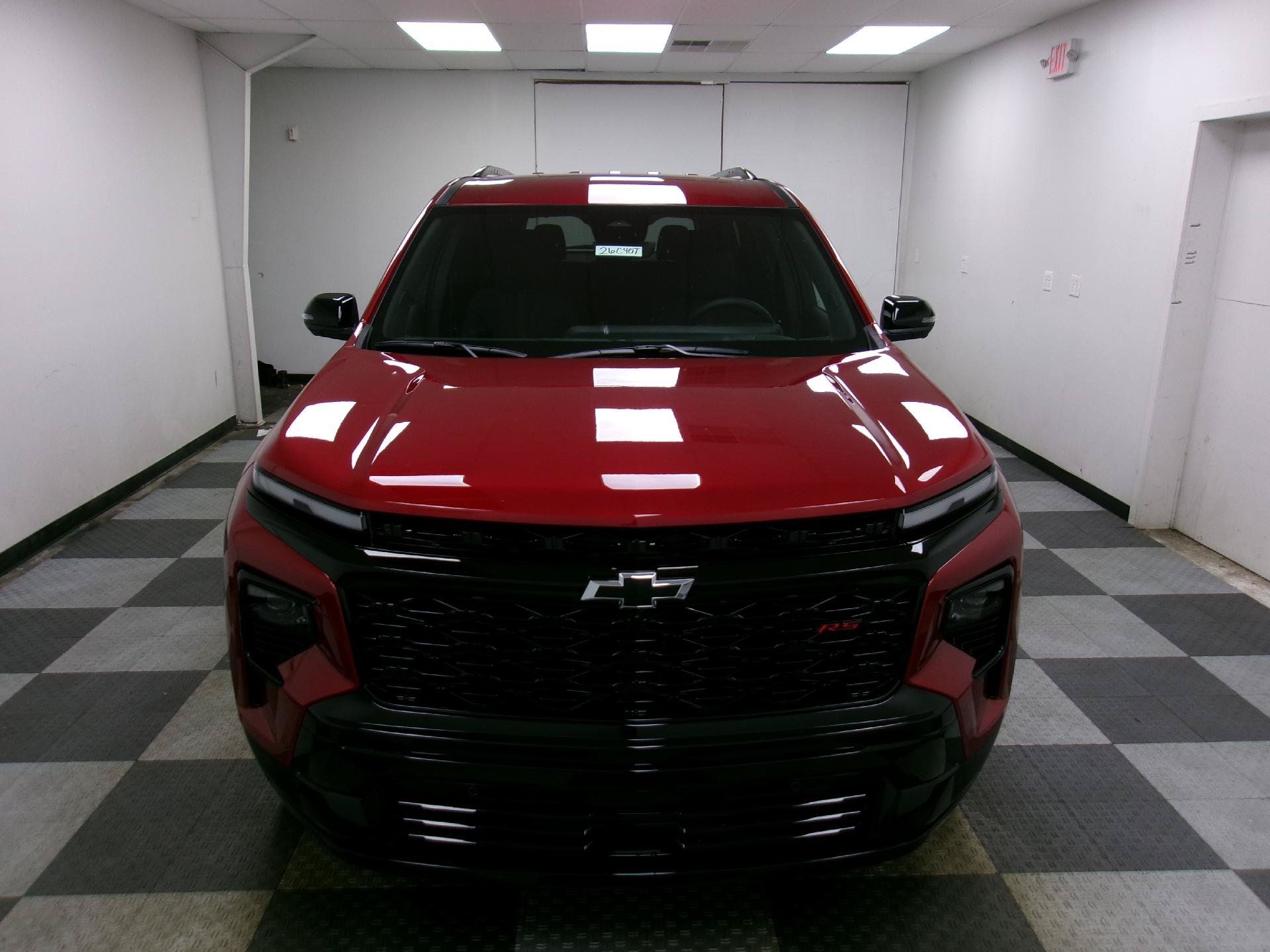 New 2026 Chevrolet Traverse RS w/ LPO, Floor Liner Package FWD image 16