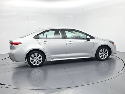 Used 2024 Toyota Corolla LE FWD image 8