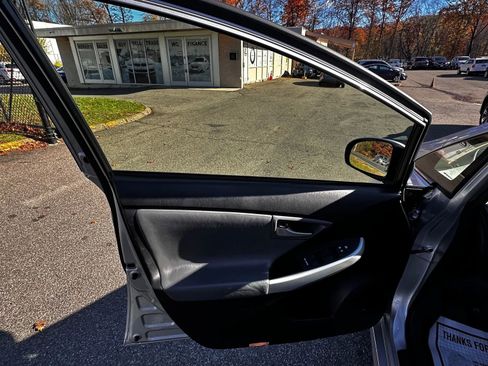 Used 2012 Toyota Prius Four image 19