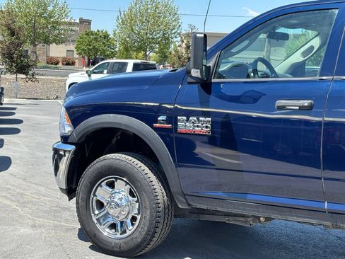 Used 2018 RAM 2500 Tradesman w/ Chrome Appearance Group AWD/4WD image 6