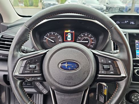 Used 2019 Subaru Crosstrek 2.0i Premium w/ Eyesight System image 18