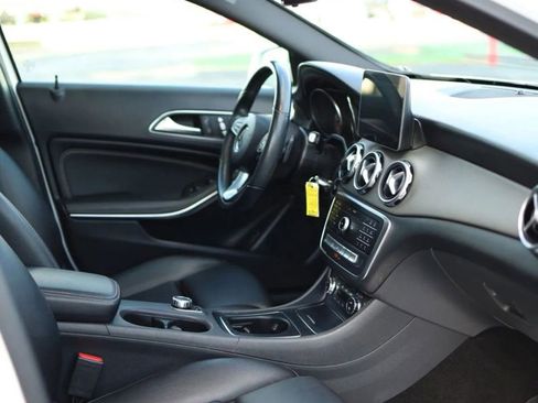 Used 2019 Mercedes-Benz GLA 250 image 49