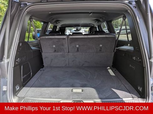 Used 2024 Jeep Wagoneer L 4WD image 12