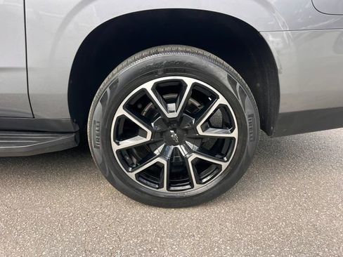 Used 2021 Chevrolet Suburban RST image 43