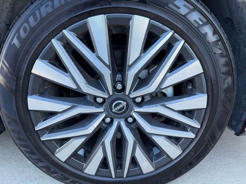 Used 2024 Nissan Altima 2.5 SV image 27