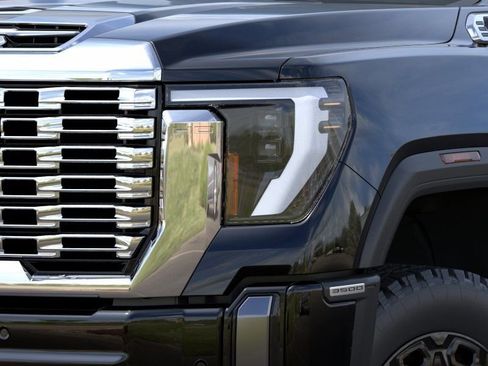 New 2026 GMC Sierra 3500 Denali w/ Denali Reserve Package AWD/4WD image 10