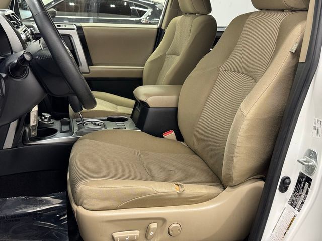 Used 2019 Toyota 4Runner SR5 AWD/4WD image 11