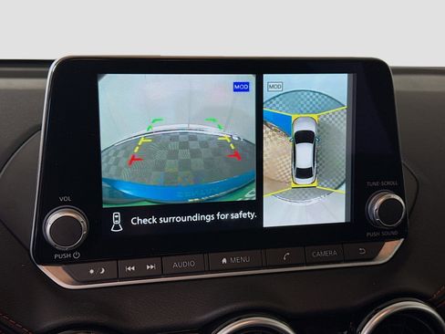 Used 2025 Nissan Sentra SR w/ SR Premium Package image 19