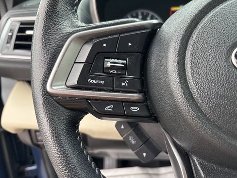 Used 2022 Subaru Ascent Limited w/ Technology Package image 25