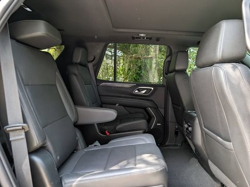 Used 2022 Chevrolet Tahoe LT w/ Luxury Package AWD/4WD image 22