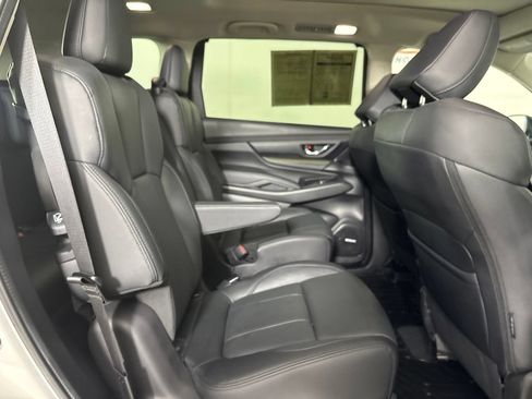 Used 2025 Subaru Ascent Bronze Edition w/ Onyx Package AWD/4WD image 30