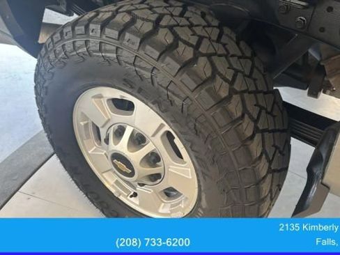 Used 2017 Chevrolet Silverado 2500 LT w/ LT Convenience Package AWD/4WD image 41