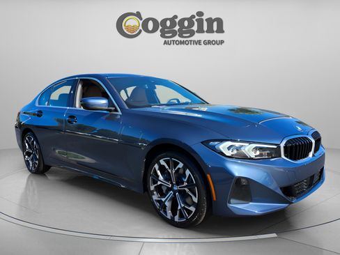 New 2026 BMW 330i Sedan w/ Convenience Package RWD image 8