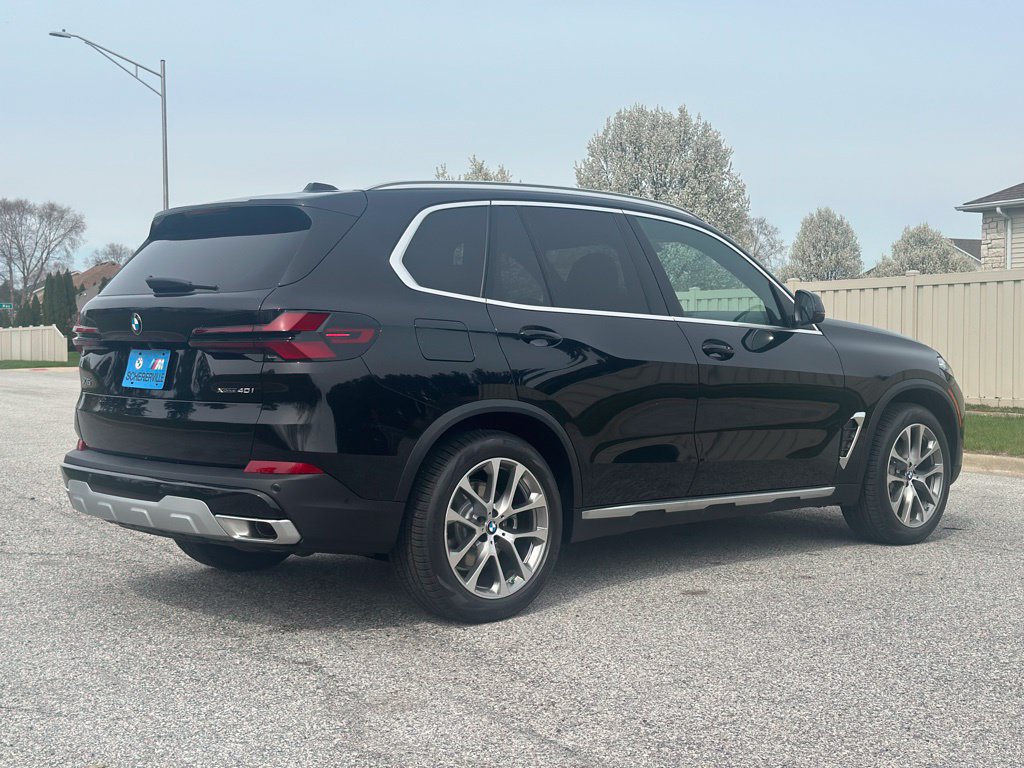 New 2026 BMW X5 xDrive40i w/ Premium Package AWD/4WD image 7