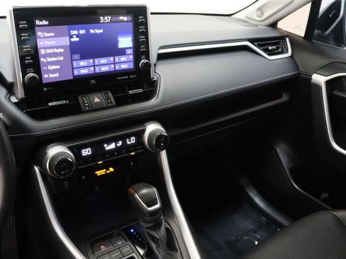 Certified 2022 Toyota RAV4 Limited FWD image 16