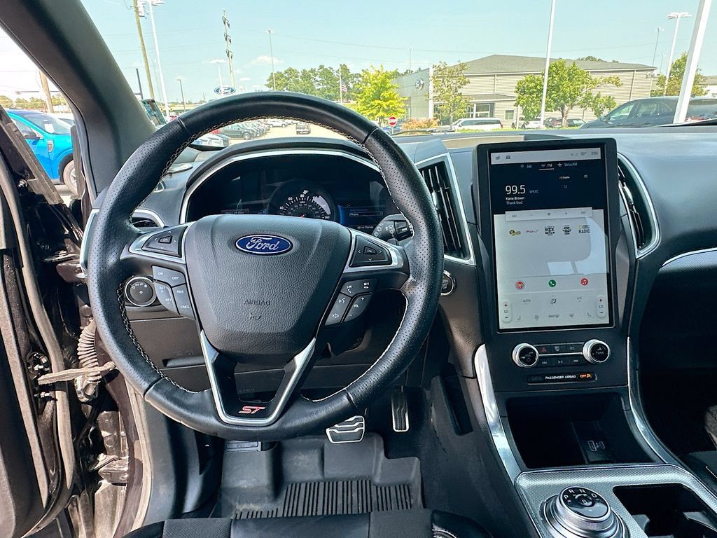Used 2021 Ford Edge ST AWD/4WD image 19
