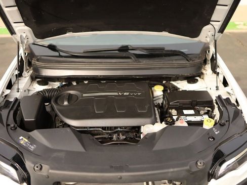 Used 2019 Jeep Cherokee Trailhawk image 55