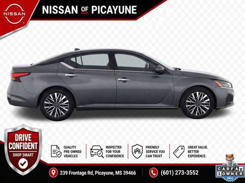 Used 2024 Nissan Altima 2.5 SV FWD image 7
