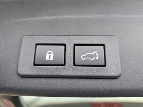 New 2026 Subaru Ascent Limited image 16