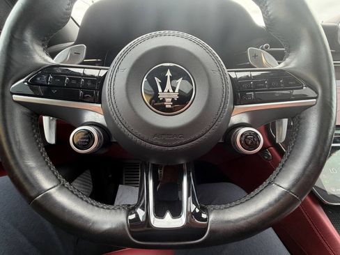 Used 2023 Maserati Grecale Modena AWD/4WD image 21