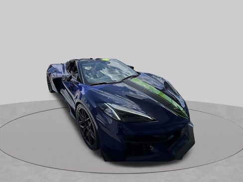Used 2025 Chevrolet Corvette Z06 w/ Stealth Interior Trim Package RWD image 13