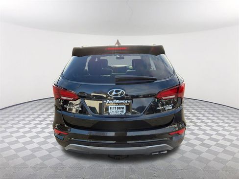 Used 2017 Hyundai Santa Fe Sport image 6