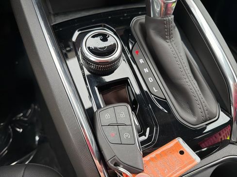 Used 2025 GMC Canyon Elevation w/ Convenience Package image 18