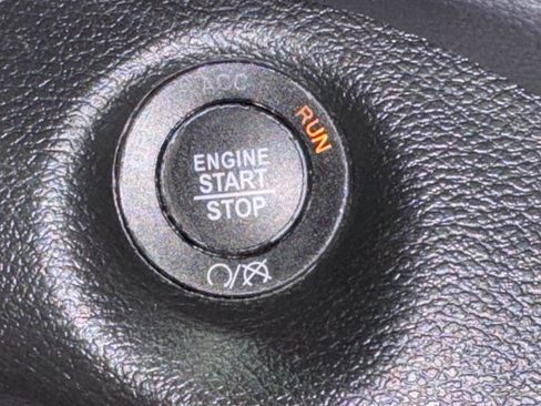 Used 2022 Jeep Cherokee Trailhawk w/ Trailer Tow Group image 47